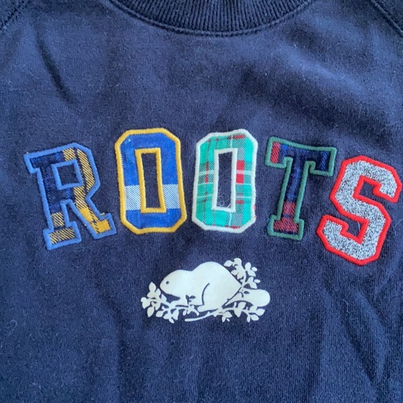 Roots Crewneck - Picture 2 of 3